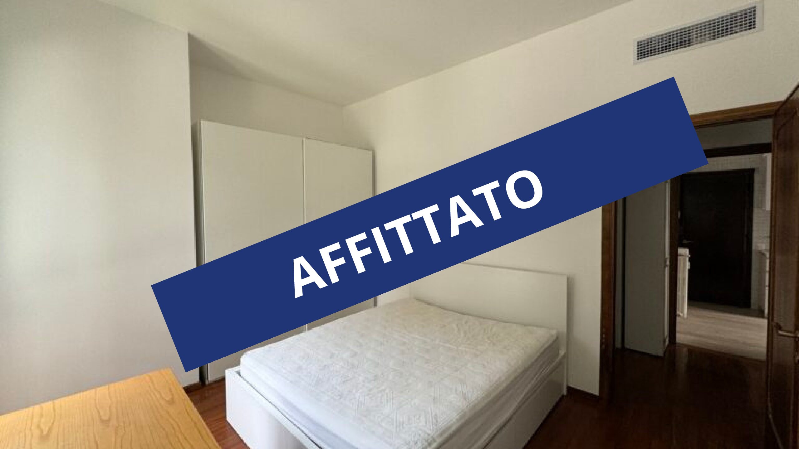 Stanza doppia | via Rocca, Milano
