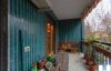 via Valtellina tre locali arredato con terrazzo e box